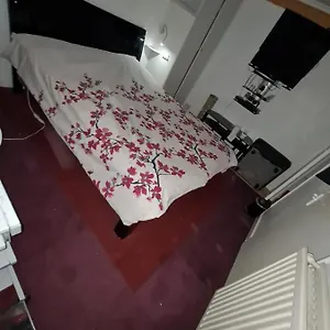 Private Cosy Roomz , London United Kingdom