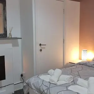 Ultra-fine In , Halifax United Kingdom
